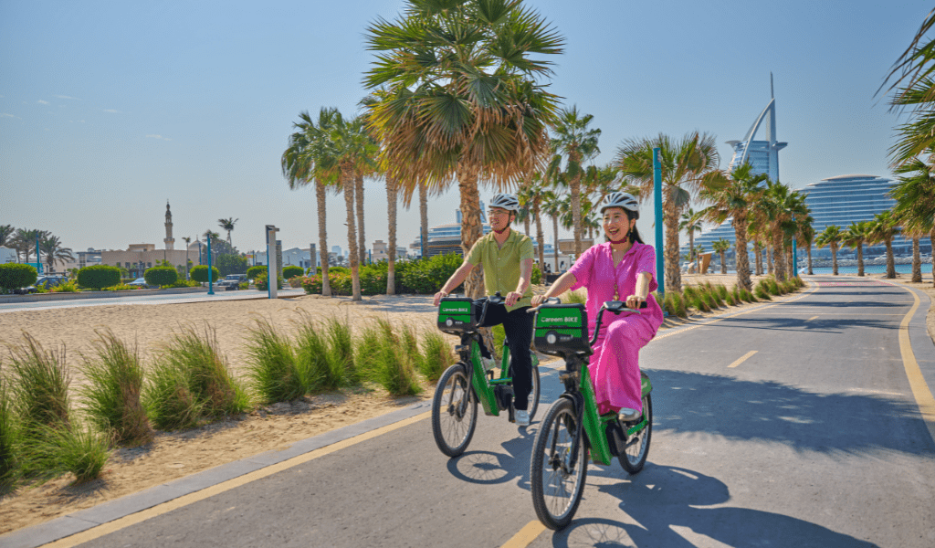 Cycling in Dubai guide - Jumeirah Cycling Track